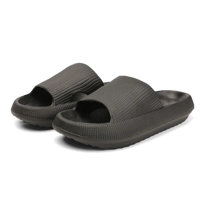 Cloudies™ – Les claquettes super moelleuses