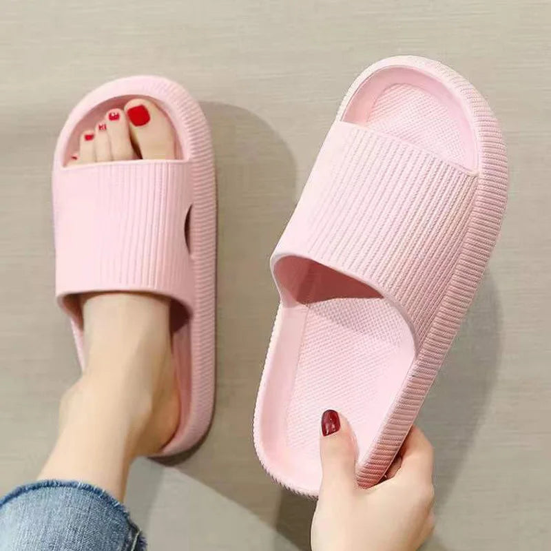 Claquettes moelleuses